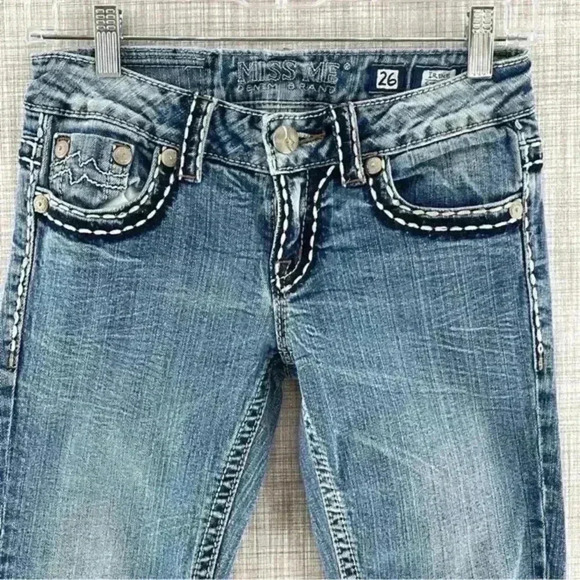 Miss Me Irene Straight Leg Altered Hem Women's  CropJeans Size 26 2270/1.2 - Picture 4 of 10